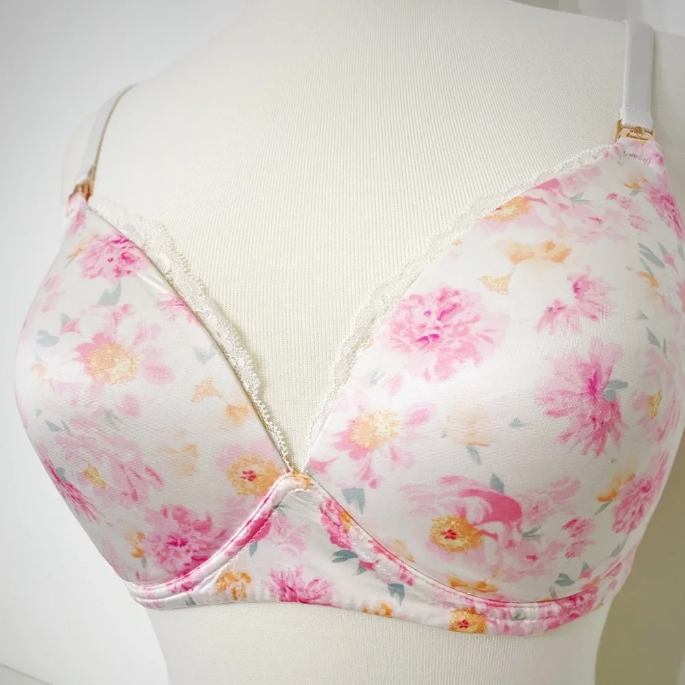 SET of Victoria Secret Padded and Wireless Maternity / Nursing Bras - 34DD - Picture 3 of 16